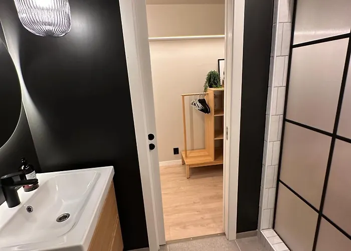 Newly Renovated Rom Fana Appartement *